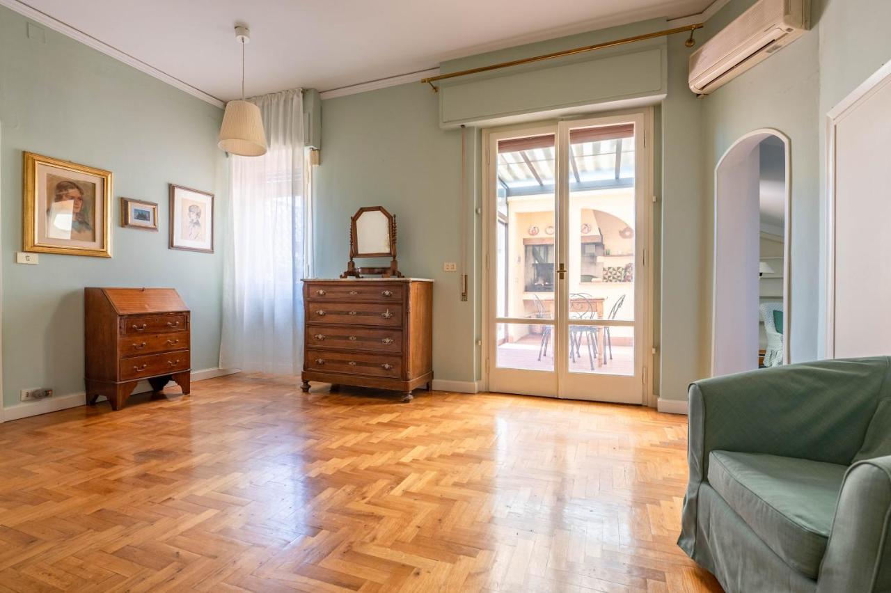 Terrace At 10 Mins From The Duomo - Homeunity Florence Exterior photo